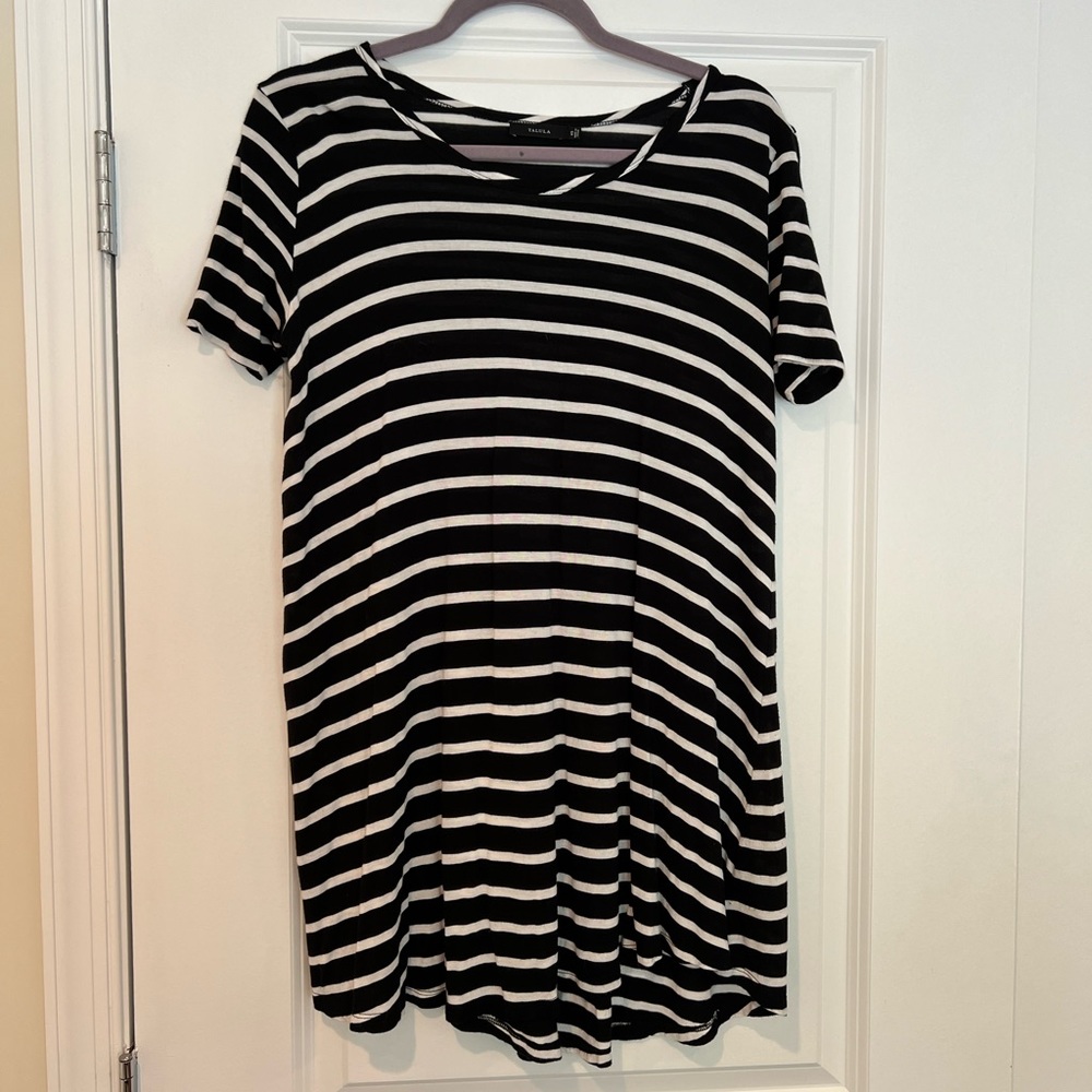 Aritzia Talula Black & White Striped T-Shirt Dress - Size XS